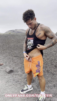 Gay Piss in the Forestanybody Can Discover Me