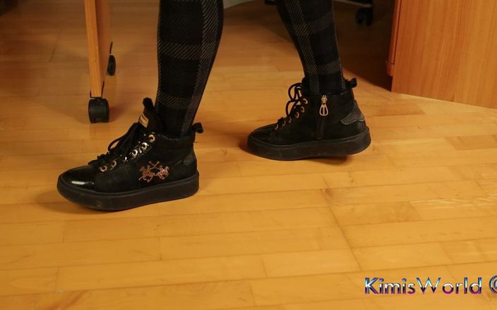 KimisWorld: Calças xadrez e tênis elegantes - pendurados, sapataria e foco no...