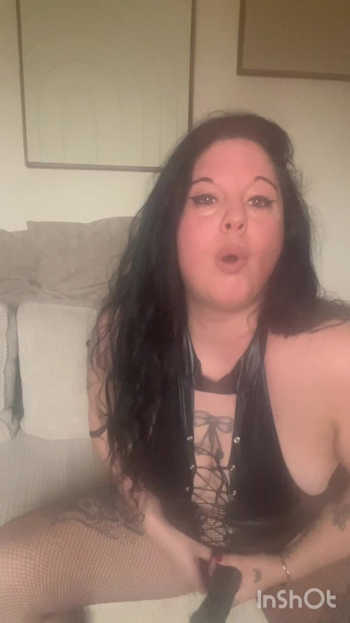 Maitresse Clara: Posisi yang Diberlakukan JOI