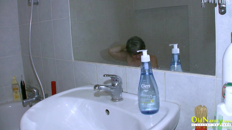 Old Nanny: Old Man Cumming in Mature Woman's Mouth