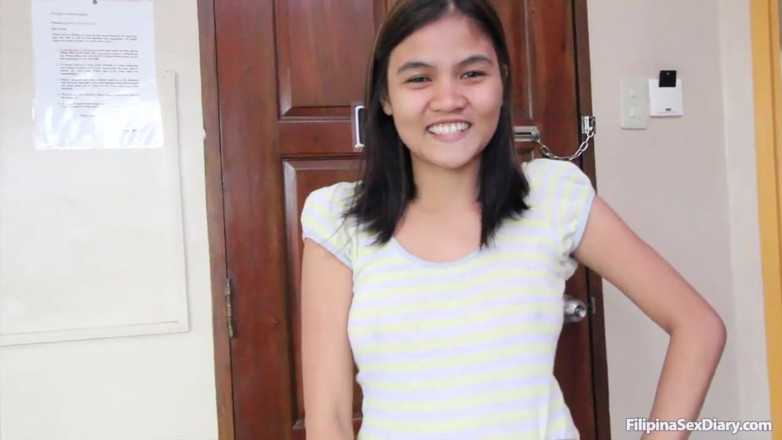 Sex Diary: Tiny Pinay filled up with cum bubbles