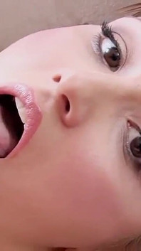 Donne sexy si accarezzano le loro fighe bagnate # 2 - Molte scene