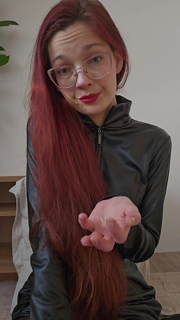 petitesubkitten: Ścisła angielska JOI i CEI - Mistress nakazuje ci głaskać i...
