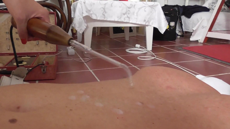 Femdom Austria: मालकिन अमृता की CBT इलेक्ट्रो गुलाम!