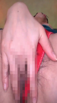 Masturbace vdané ženy: Těsná a mokrá kundička, Ona se udělá snadno při stimulaci sv. 2