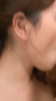 Big Tits Japanese Girl Who Like Hot Sex Fucked in JAV Gangbang