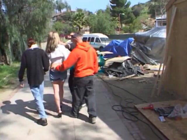 Double Penetrated: Milf helping workers relax