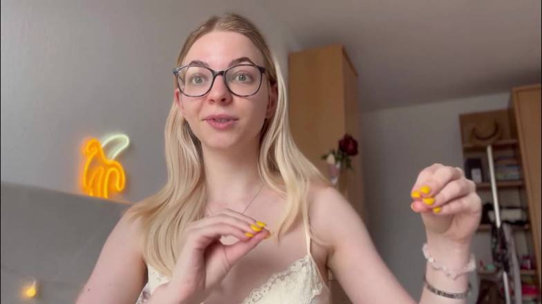 Goddess_Bella_Rae: 8 must-have maminsynek
