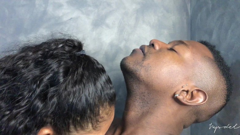 Nysdel: VEDERE LA PERSOANA 1 - bruneta înghite pula întreagă a fratelui ei vitreg -cuplu de...