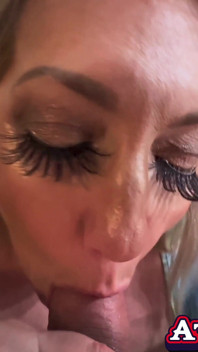 Pornstar Blows Her Accountant and Gets a Big Return