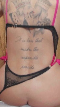 Můj šéf mě šuká v kanceláři Nicole Barbie