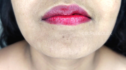 Sexy Komal: Komal kıyafetsiz geldi