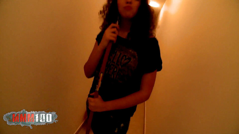 MMM100: Šukání s hotelovou služkou