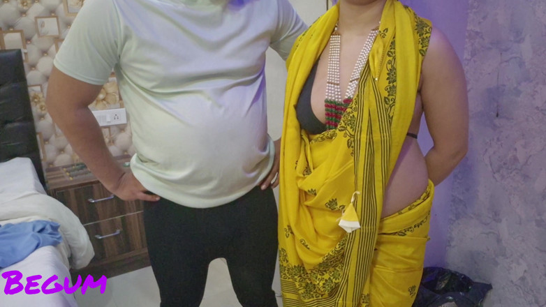 Rukshaar Begum: サーリは彼女がパーティーから来たときにジジュとセックスします