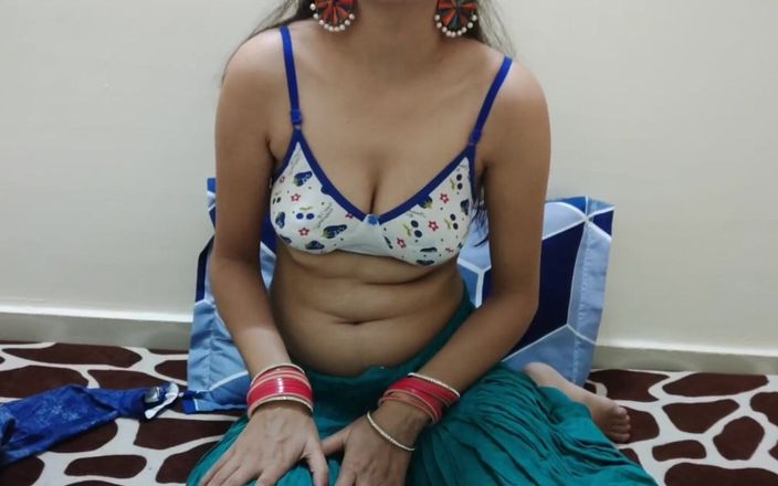 Saara Bhabhi: 很长一段时间后，我去看望了我的前男友，因为我错过了口交和性交