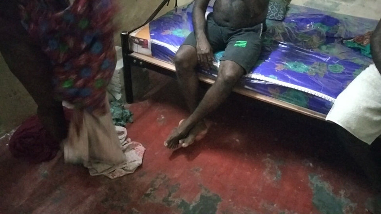 Tamil lesbian: Sprosté mluvení po sexu