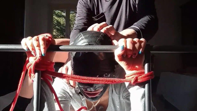 LauraOnHeels: Compilação de MILF transando com vista frontal