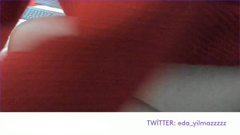 turk_milf_porno:  Masturbace s velkým zadkem