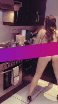 Topless Cooking with Kinky Lyical