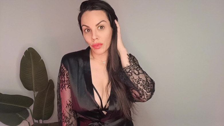 annikarain: Stiefmutter versohlt otk und beleidigt deinen kleinen schwanz