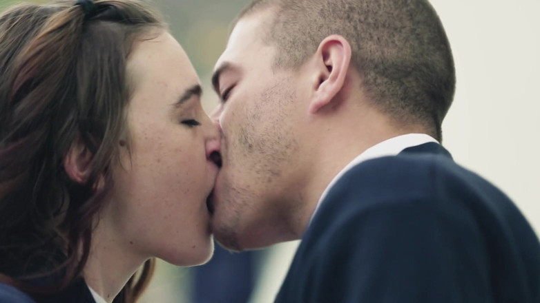 Sweet Sinner: Rivalitatea surorilor vitrege Scena 1