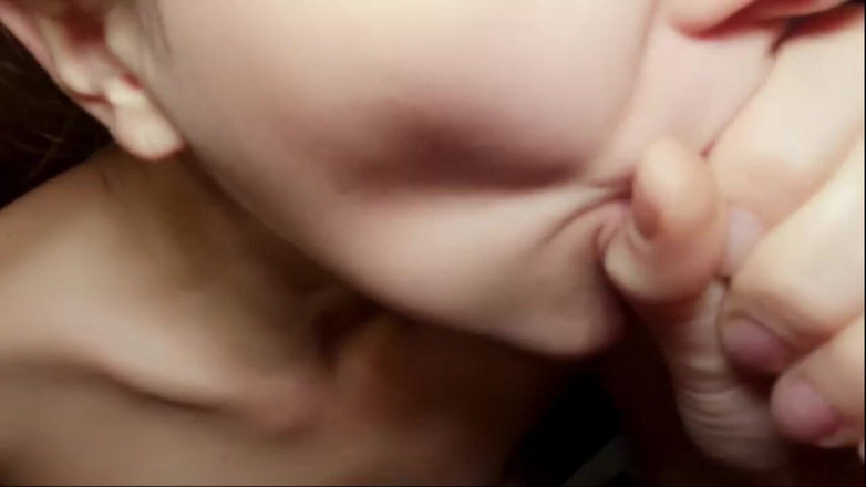 NicoleAndAlex: Nevlastní máma ráno vykouřila svému nevlastnímu synovi