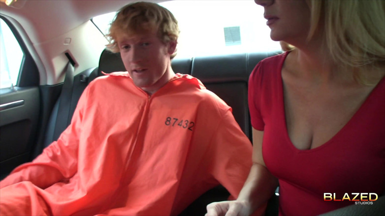 Blazed Studios: Christina Skye - Escape Prisoner Blowjob