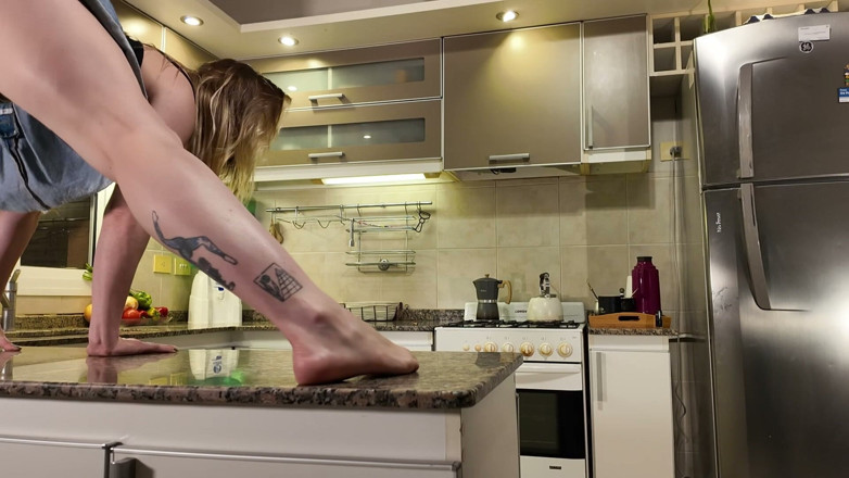 Keila Bassi: Kitchen Backstage Fucking on the Counter Between Takes