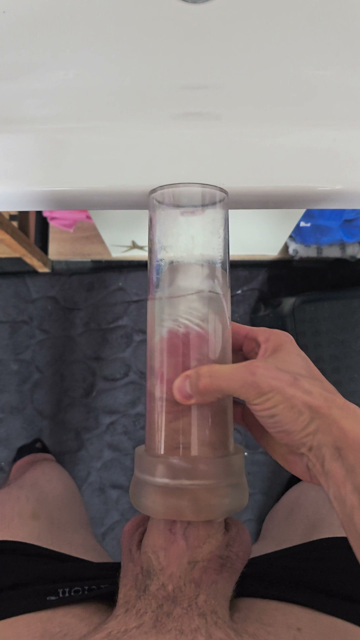 Bigdildo-Boy69: Plný pohled Hlazení mého tvrdého ptáka v čistém Fleshlight Stroker!