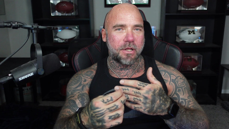 Raw and Uncensored with Masculine Jason: Bilmeniz gereken aşırı vücut değişikliği