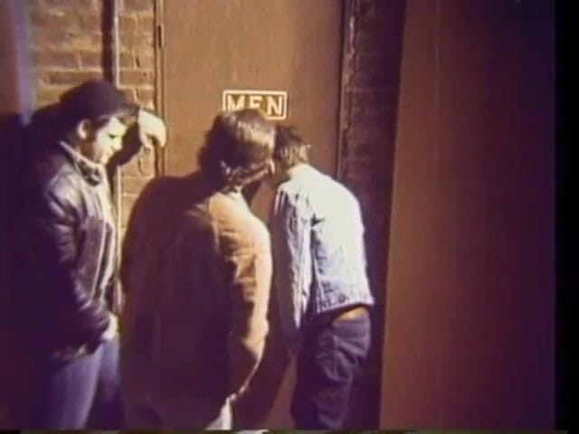 Vintage Usa: 배트룸에서 친구와 섹스하는 섹시한 거유 금발