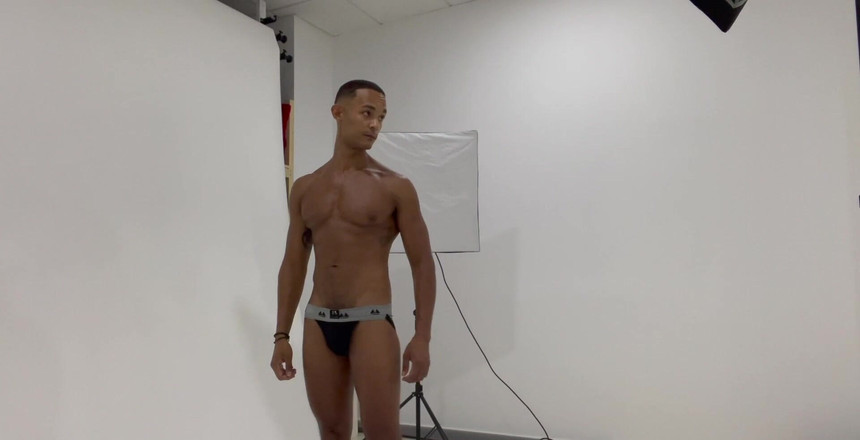 Aj Sloan: Miałem niesamowitą sesję zdjęciową w zeszłym tygodniu, miałem trochę za...