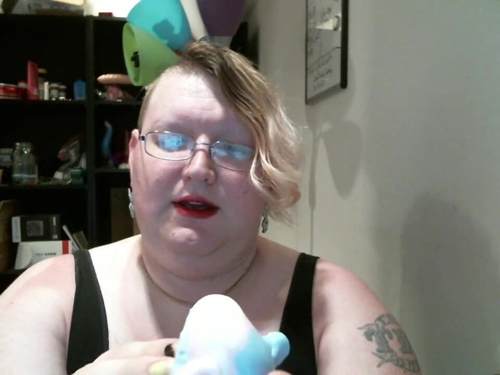 Roxxie rae page: Wyvernsvault Unboxing