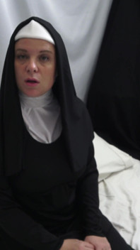 Geile nonne bekommt es in den arsch