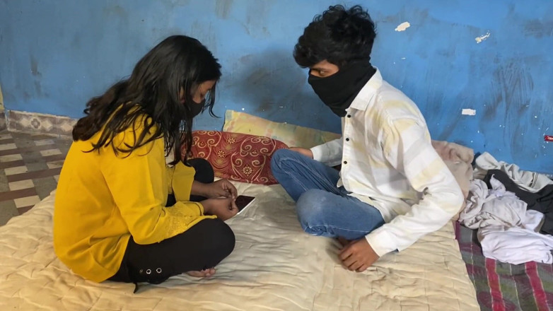 Indian Teen Girl's: Sexe en plein air, un demi-frère et sa demi-sœur se...