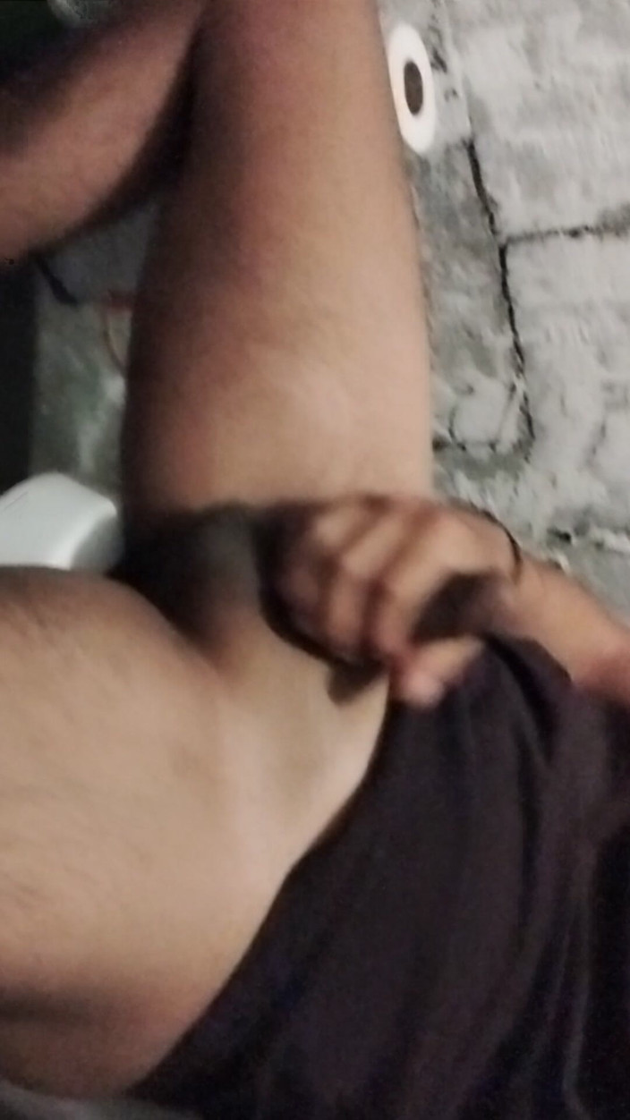 AlexAlejandro13: Oholím si péro, stejně jako ho oholím já