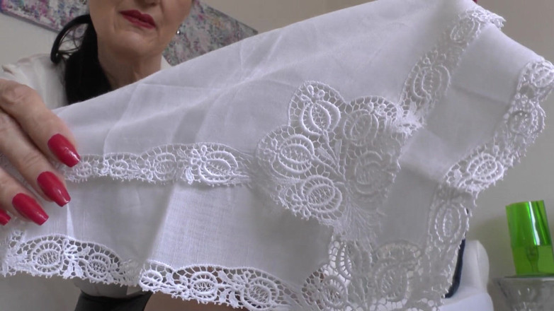 Lady Victoria Valente: Abspritzen auf meine spitzen-handkerchiefs - Lady Victoria Valente