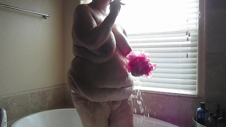 Sweet BBW Productions: Bbw-vrouw scheren en douchen