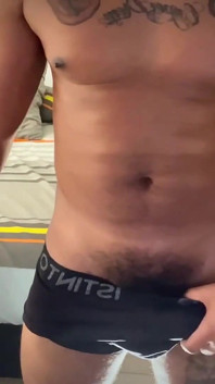 Penghinaan Alpha Bush Lisan Smelly