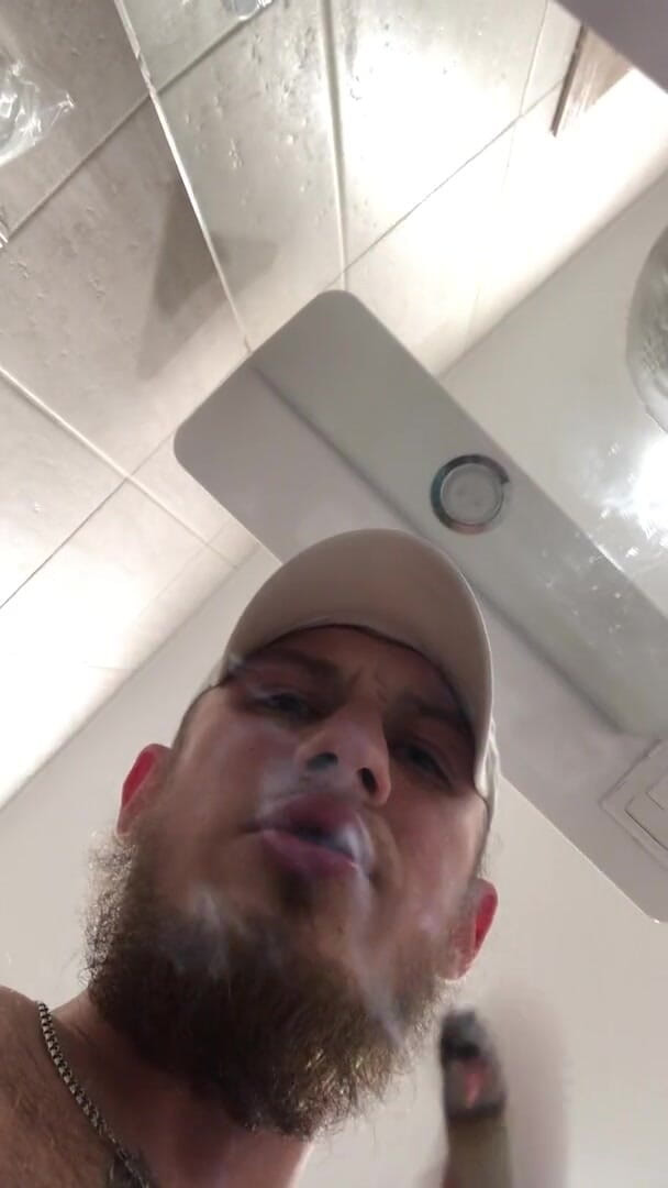 Hunky time: Master smoke and domination