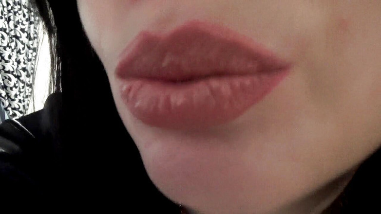 Goddess Misha Goldy: あなたの妻がスーパーヴィランに変身