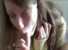 Flash Model Amateurs: Sexy brunetka teen zbožňuje sání ptáka svého přítele