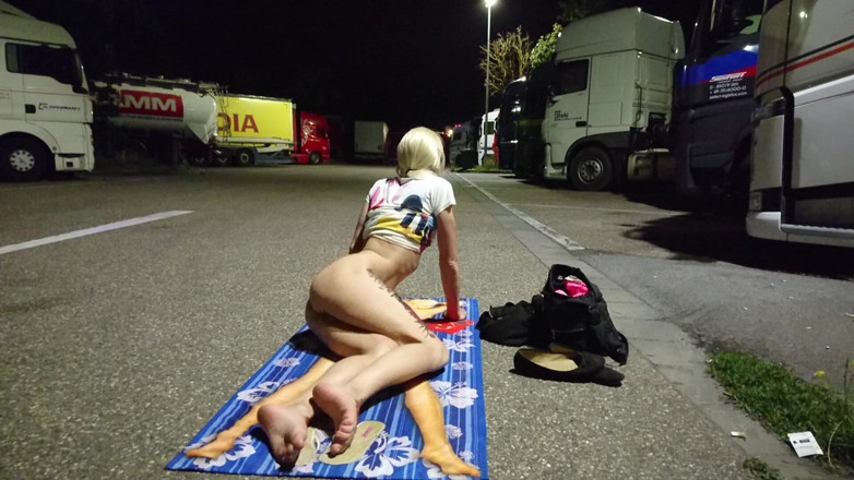 sweetfeet29: Undressing and Masturbating at the Truck Seat