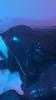 Sissy tik står inför det heta vaxet