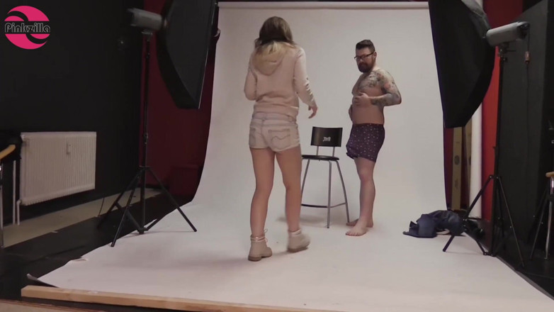 Pinkzilla Media: Accepter de baiser de la viande pendant la séance photo