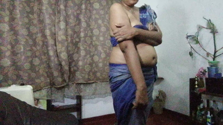 Tina Baby: Desi MILF Pick up 3 -she Watches TV, I Watch Her Cleavage