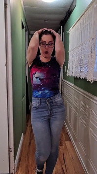 Wetting My Jeans Makes Me Squirt