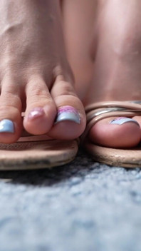 Giantess Feet Are in Tiny City! Will the Tiny Disappear?