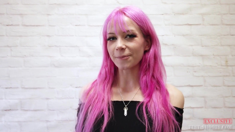 Test-Shoots: Nude Video Casting with Beautiful Cosplay Girl Lilly