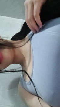 Yulieth Reveals Fierce Big Tits Temptation